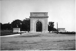 Royal Military College of Canada - Memorial Arch - V23 RMC-Memorial-1