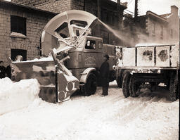 Kingston's New Snow Plow - V25.5-1-114