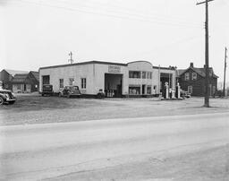 Unidentified Gas Station at Highway 2 and Princess Street West at Traffic Circle - V25.5-9-53