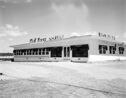 Exterior of Aunt Lucy's Drive-in Restaurant - V25.5-19-54