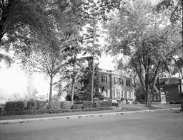 Etherington House on University Avenue and Queen's Crescent - V25.5-31-32.7