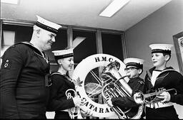 HMCS Cataraqui - V25.5-44-32 - 1 of 10
