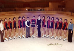 Figure Skating - V28 A-Fig-1977-2