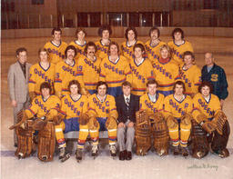 Hockey - V28 A-Hock-1977-2