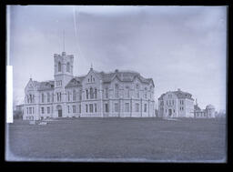 [Old Arts Building, Carruthers Hall and Observatory at Queen's University]